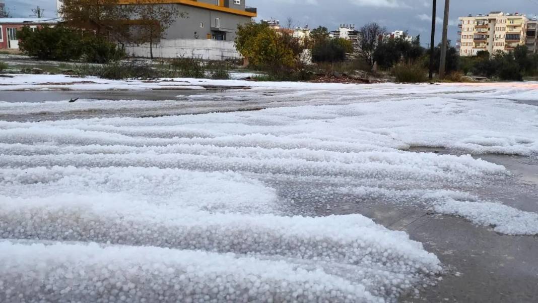 Bugün 14 ilçeyi vurdu: Yarın için tüm Konya’ya uyarı var 9